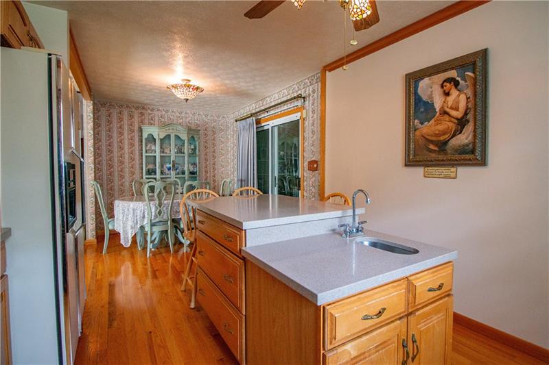159 Easton Road Hermitage, PA 16148 - Photo 9 of 22 Gallery Image 9