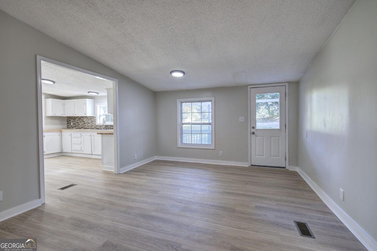 137 Windy Hill Road Southeast Calhoun, GA 30701 - Photo 8 of 42