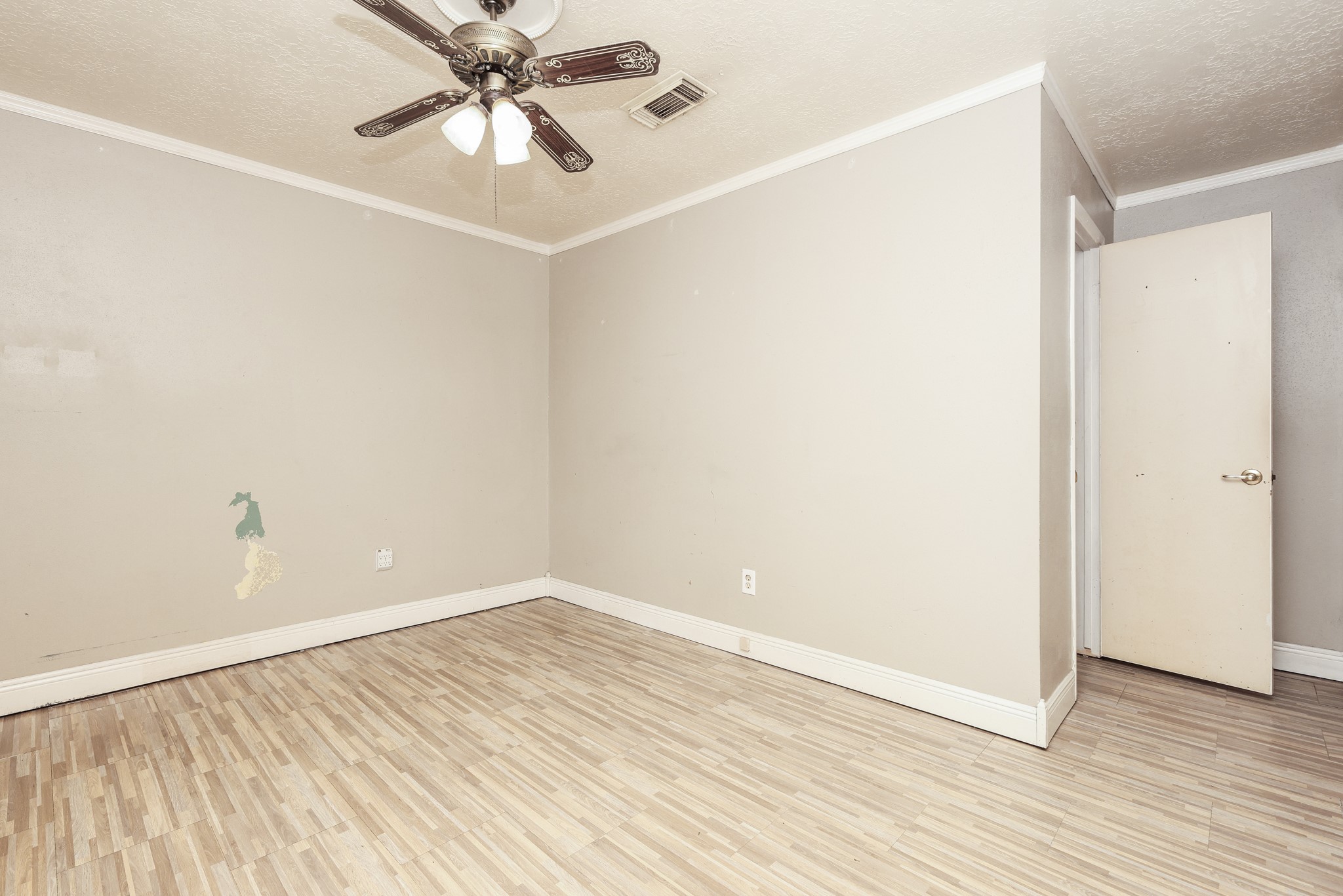 5519 Birchgate Drive Spring, TX 77373 - Photo 13 of 18 Gallery Image 13