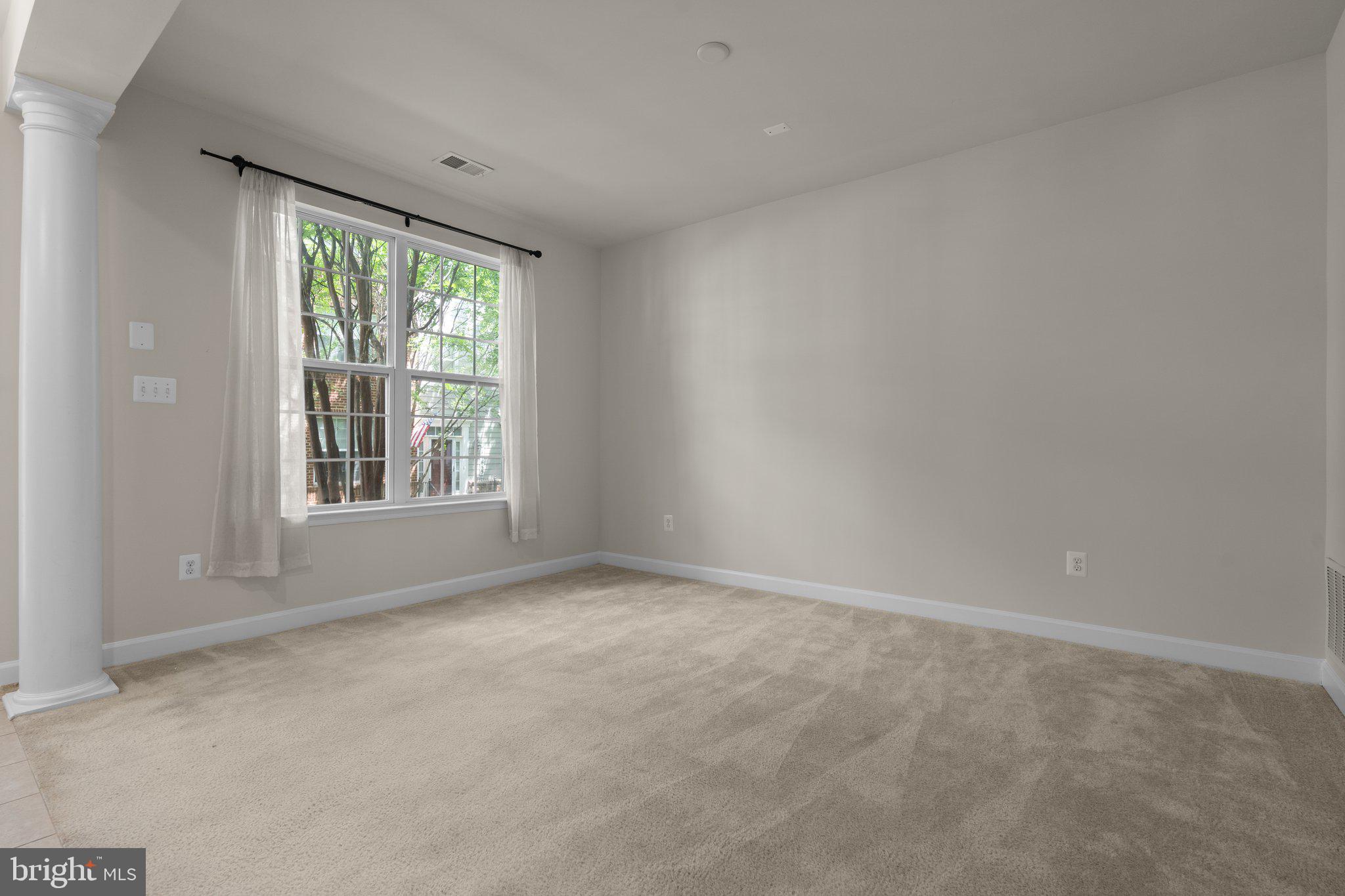 11669 Leesborough Circle Silver Spring, MD 20902 - Photo 37 of 46 an empty room with a window
