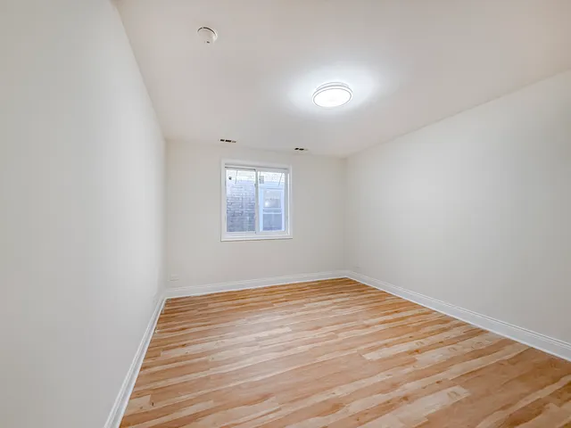 $2,300 | 6415 West Irving Park Road, Unit 2S, Chicago, IL 60634