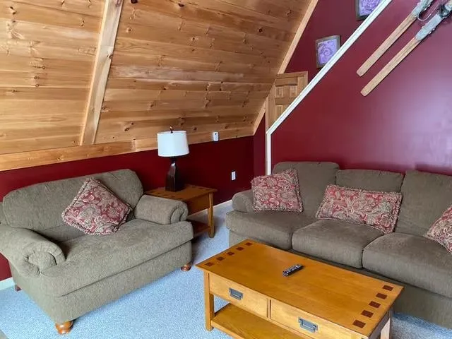 $795,000 | 633-635 Vermont Rte 100, Stratton, VT 05360