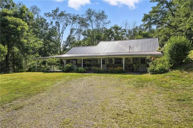 $285,000 | 280 Rockdale Road, Butler, PA 16002