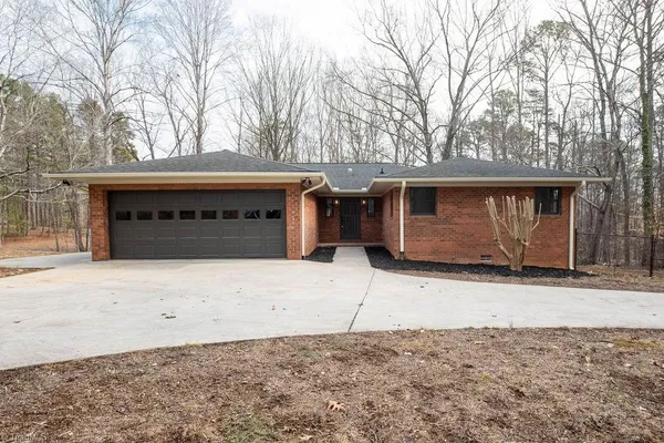 $429,000 | 627 Beech Drive, Lexington, NC 27292