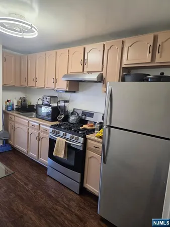 $1,900 | 310-312 Palisade Avenue, Unit 2, Bogota, NJ 07603