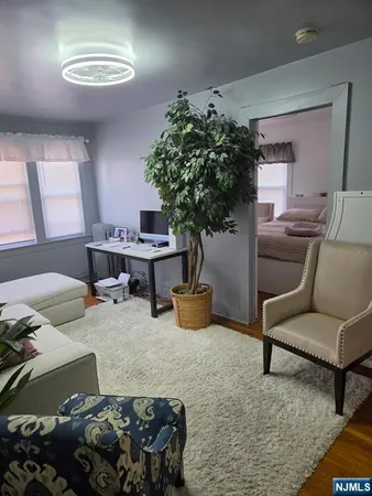 $1,900 | 310-312 Palisade Avenue, Unit 2, Bogota, NJ 07603