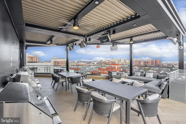 $2,250 | 1021 North Garfield Street, Unit 623, Arlington, VA 22201