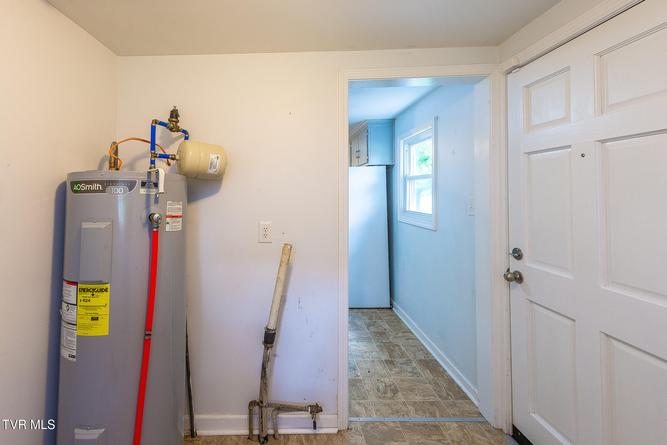 524 Old Beason Well Road Kingsport, TN 37660 - Photo 21 of 22 DSC_0404