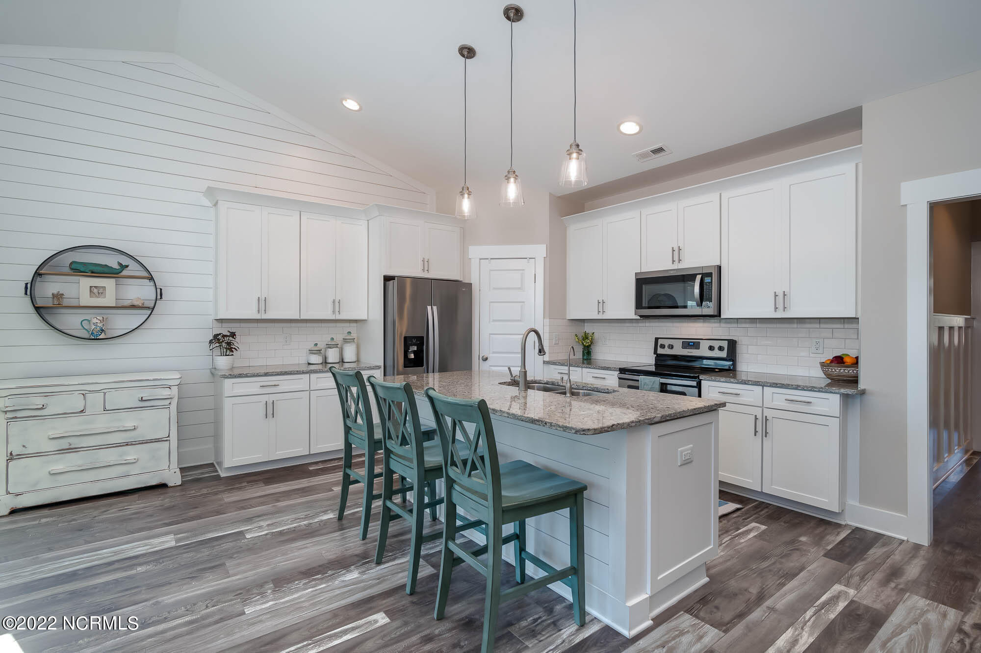 1802 Olde Farm Road Morehead City, NC 28557 - Photo 26 of 63 1802-olde-farm-19