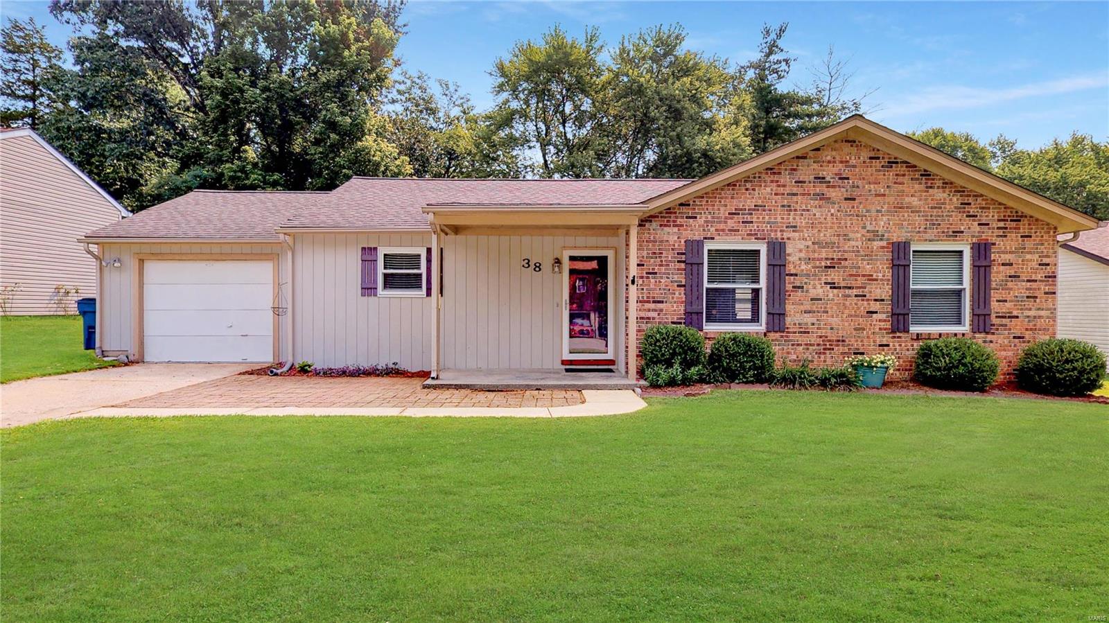 38 Innsbruck Lane Shiloh, IL 62221 - Photo 1 of 26 Gallery Image 1