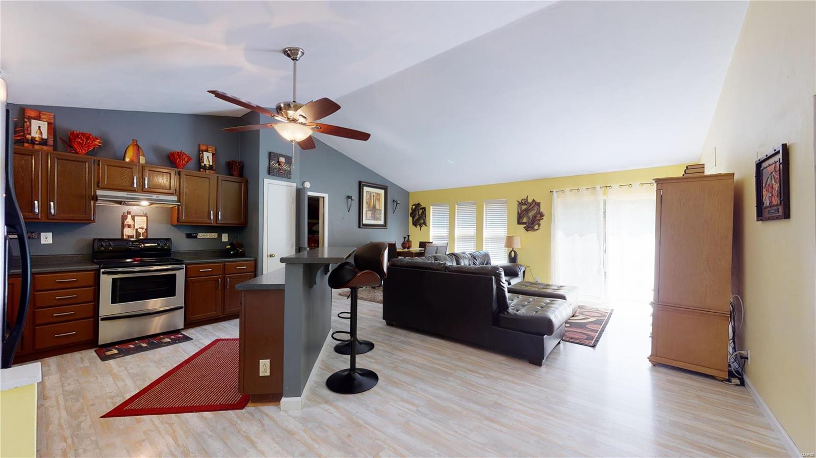 38 Innsbruck Lane Shiloh, IL 62221 - Photo 4 of 26 Gallery Image 4