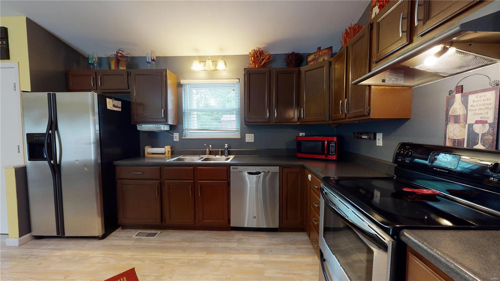 38 Innsbruck Lane Shiloh, IL 62221 - Photo 8 of 26 Gallery Image 8