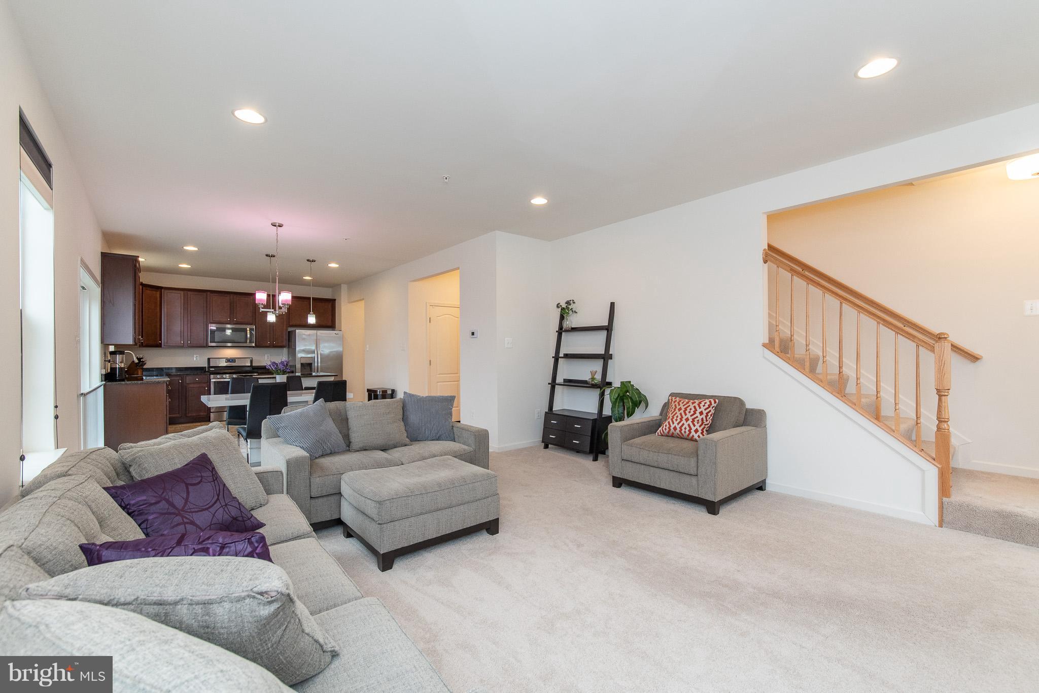 10529 Braddock Run Road Baltimore, MD 21220 - Photo 23 of 51 Living Room
