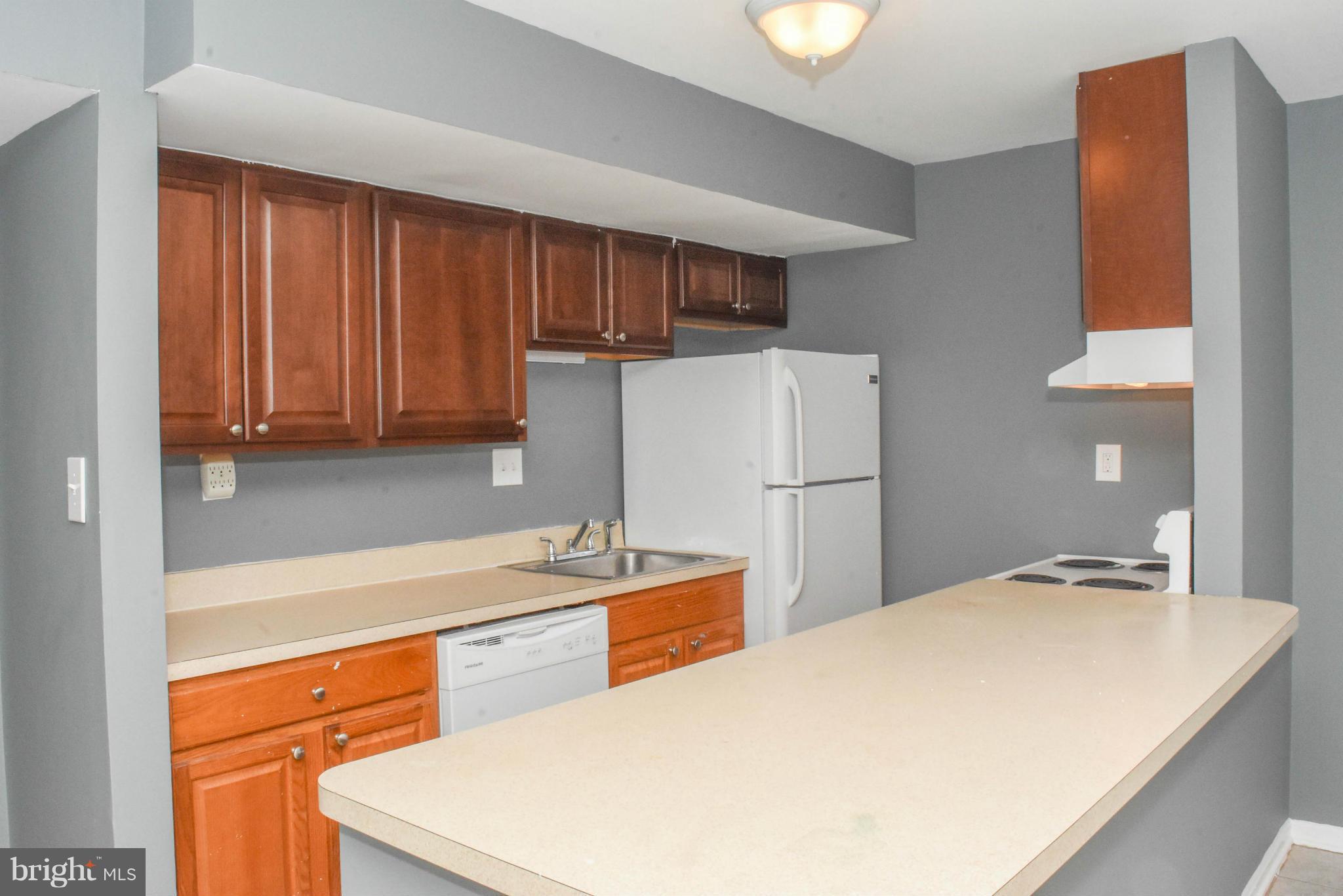 9866 Buckner Road Manassas, VA 20110 - Photo 4 of 29 Kitchen