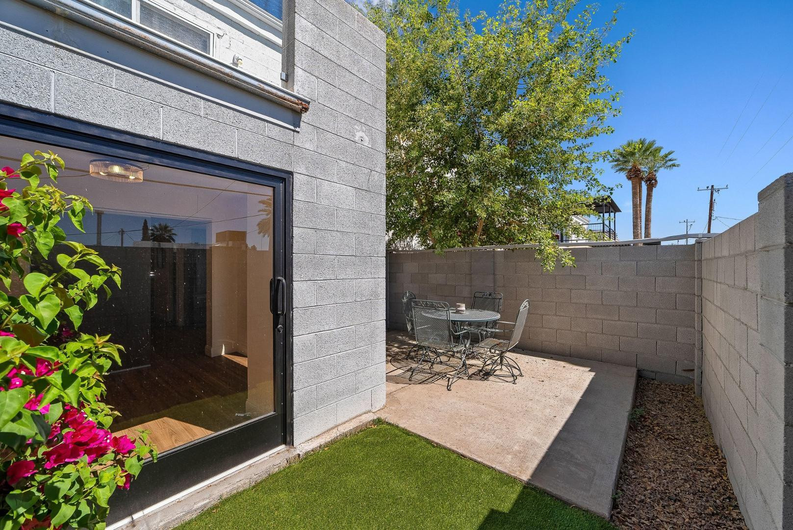 385 West Pierson Street, Unit E5 Phoenix, AZ 85013 - Photo 13 of 25 Photo #13
