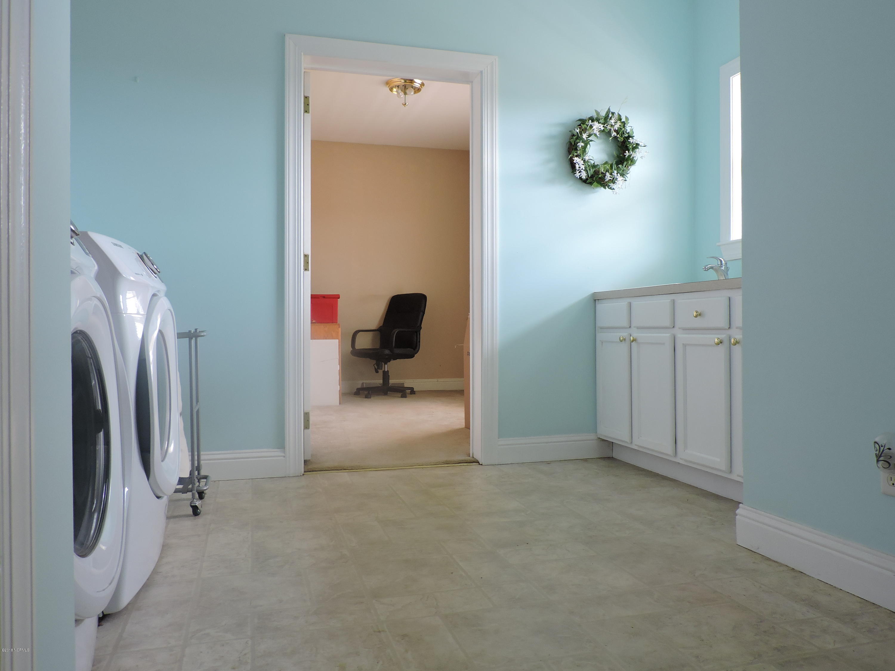 10682 Red Oak Road Whitakers, NC 27891 - Photo 6 of 28 Laundry Room