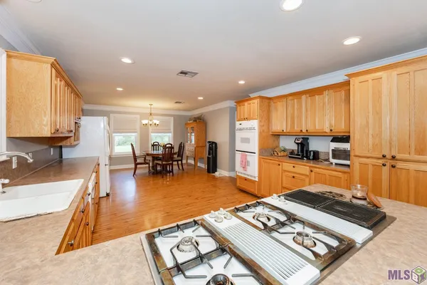 $370,000 | 1205 Highway 1, Donaldsonville, LA 70346