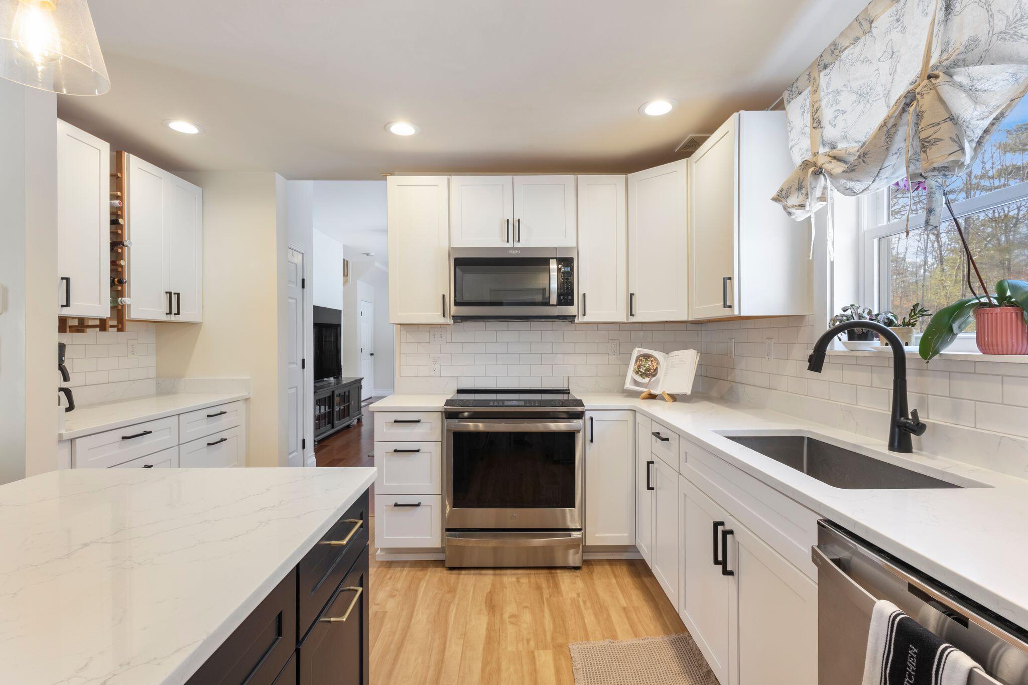 496 Townhouse Road East Waterboro, ME 04030 - Photo 15 of 57 496_Townhouse_Rd_17