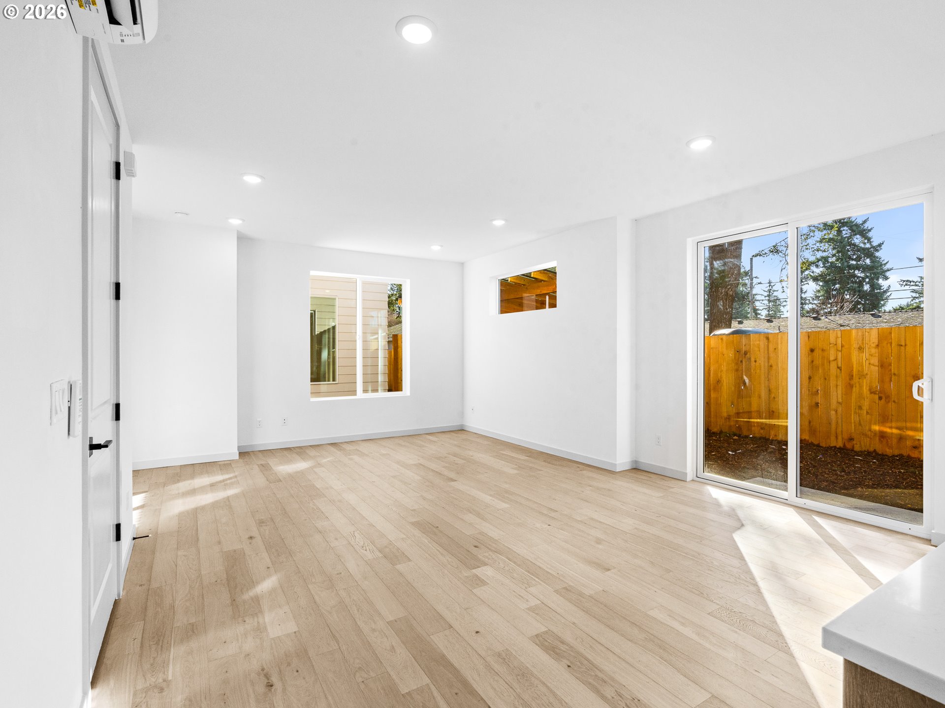 7456 Southeast Tolman Street Portland, OR 97206 - Photo 7 of 17