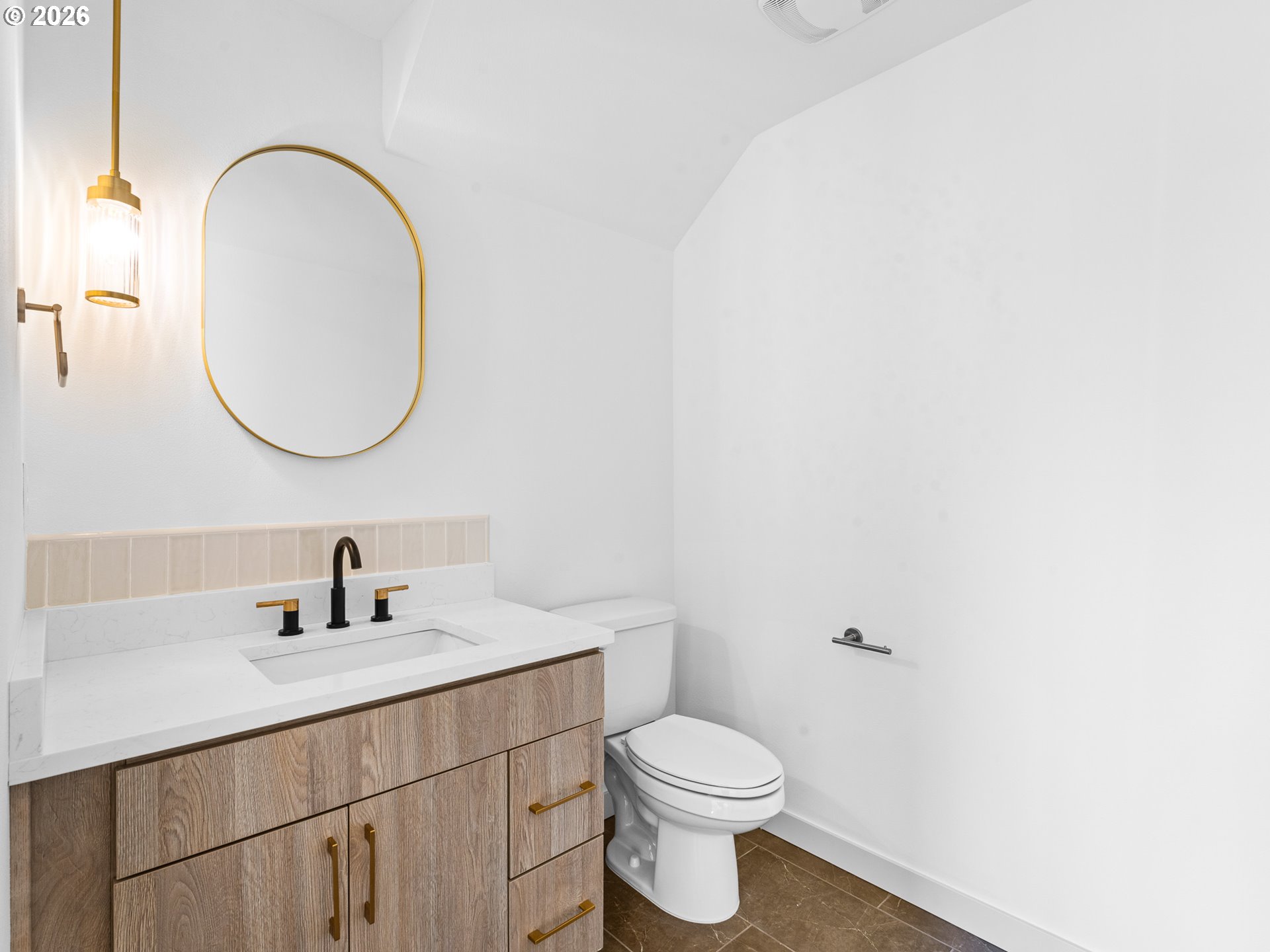 7456 Southeast Tolman Street Portland, OR 97206 - Photo 8 of 17