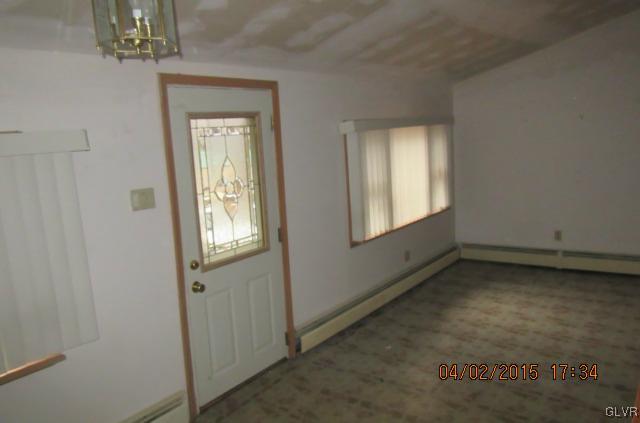 450 Stoneridge Road Emmaus, PA 18049 - Photo 2 of 8 Gallery Image 2