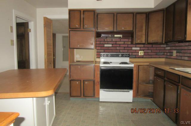 450 Stoneridge Road Emmaus, PA 18049 - Photo 4 of 8 Gallery Image 4