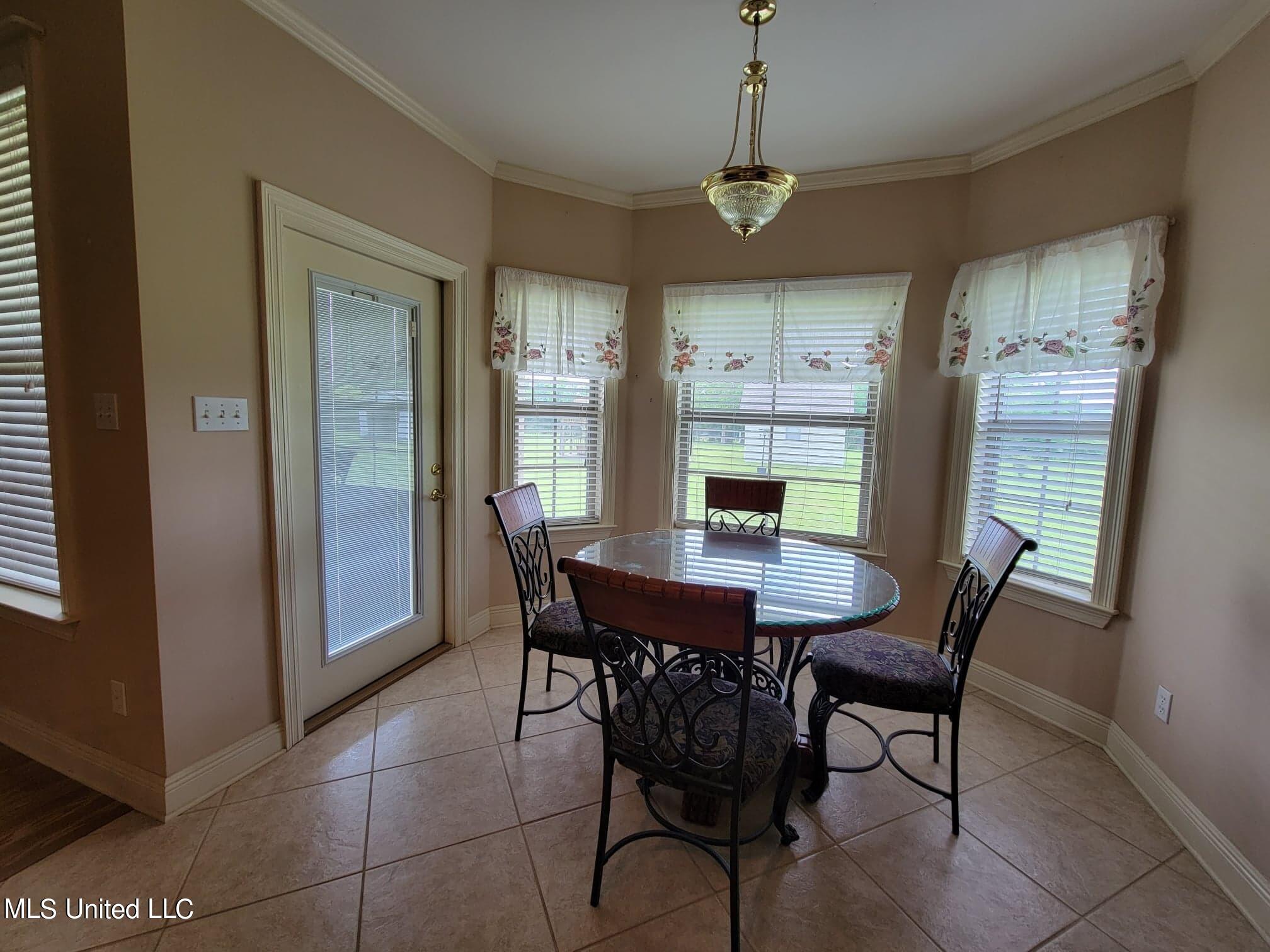 18 Paper Shell Road Carriere, MS 39426 - Photo 17 of 56 14 Dinging Room or Breakfast area 2