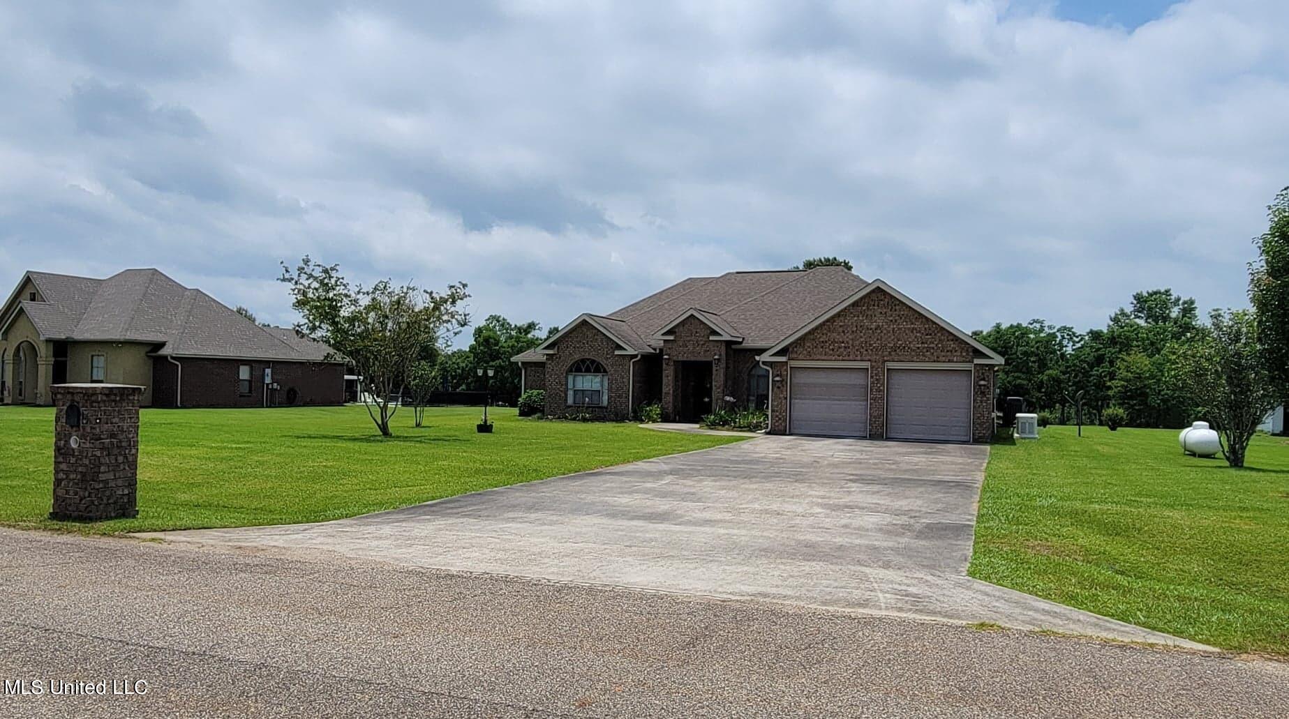 18 Paper Shell Road Carriere, MS 39426 - Photo 3 of 56 2 front of house 2