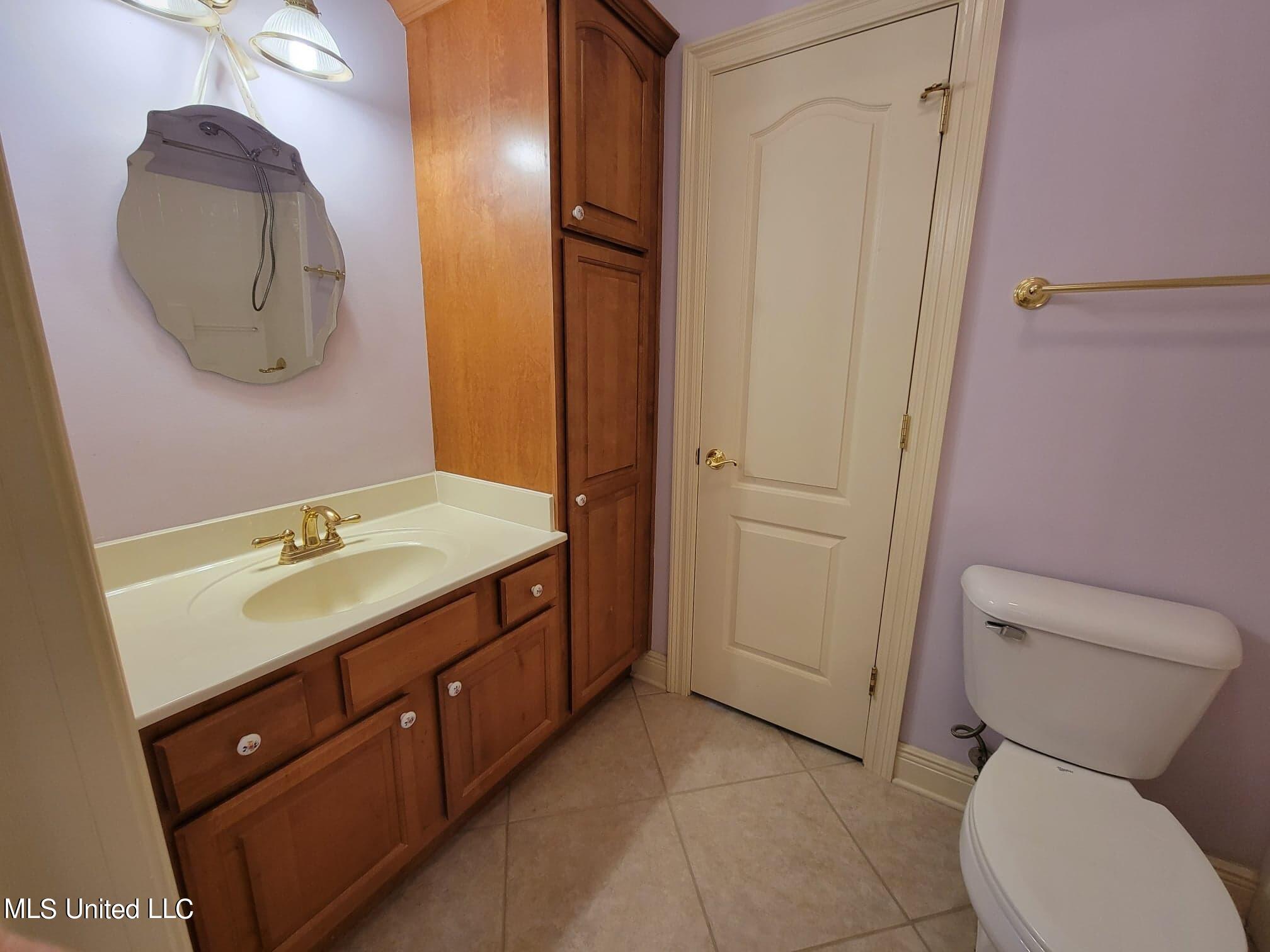 18 Paper Shell Road Carriere, MS 39426 - Photo 42 of 56 29 Jack and Jill Bathroom 1