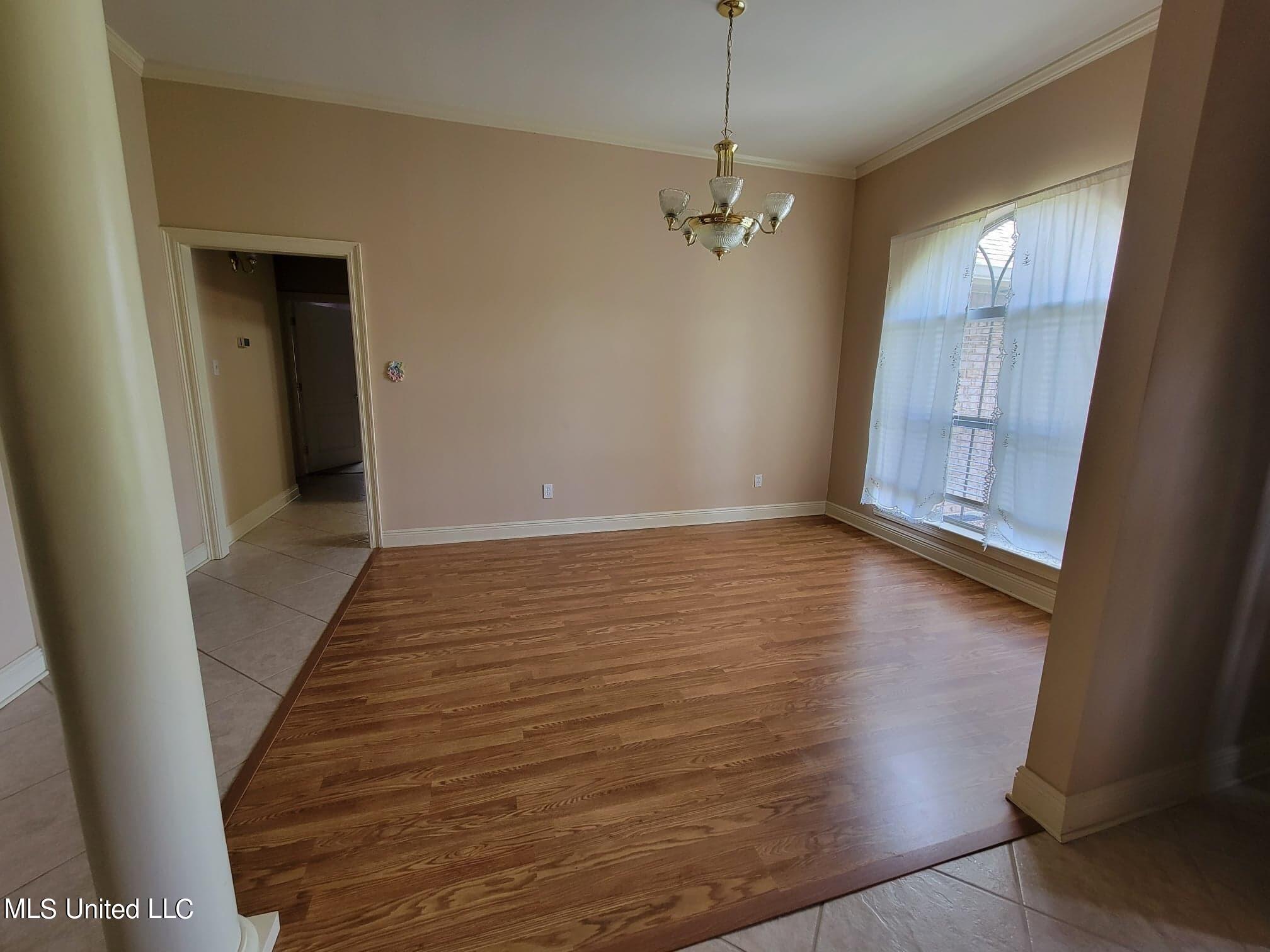18 Paper Shell Road Carriere, MS 39426 - Photo 10 of 56 9 sitting room