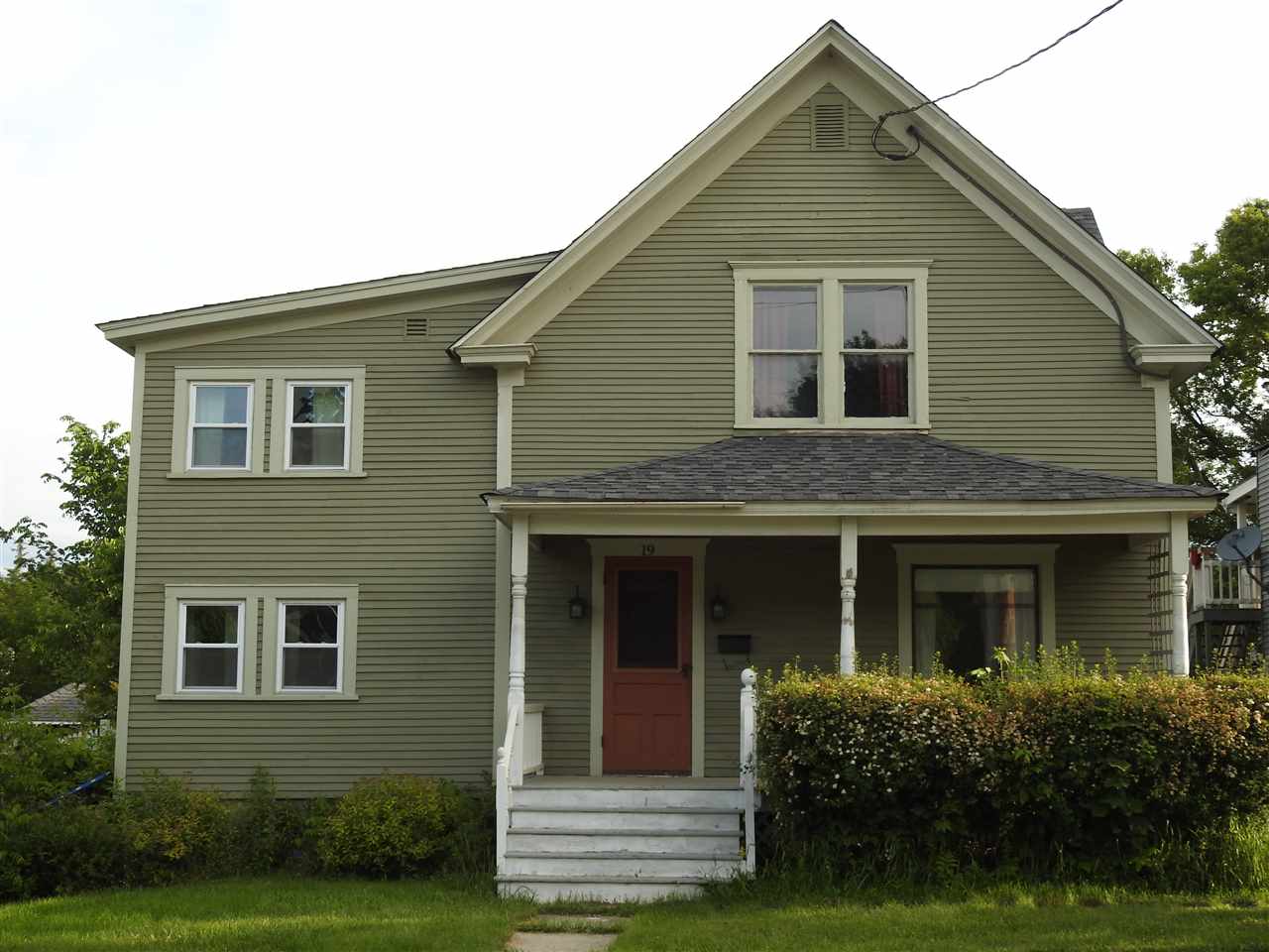 19 Crescent Street Rutland, VT 05701 - Photo 1 of 22 Gallery Image 1