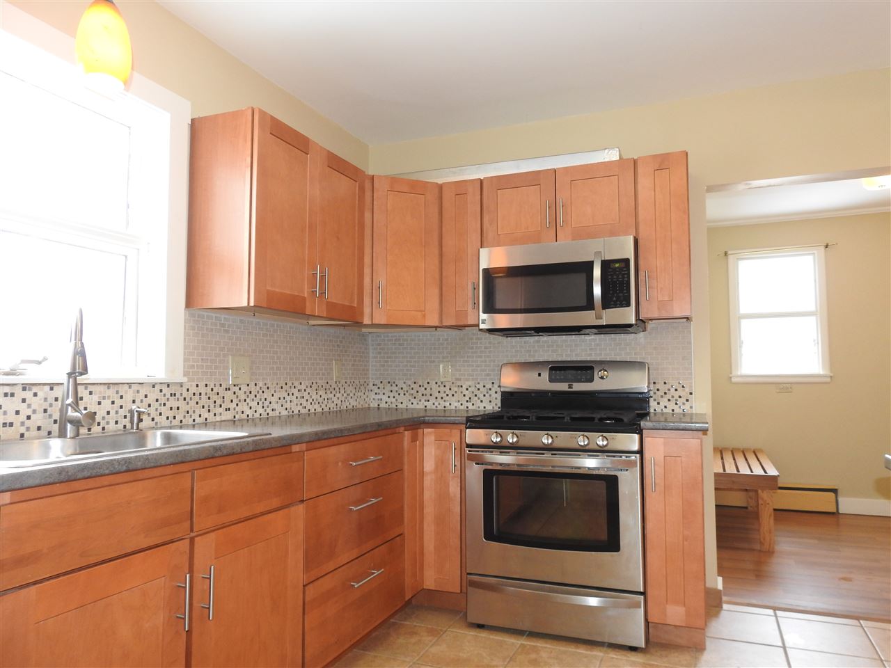 19 Crescent Street Rutland, VT 05701 - Photo 6 of 22 Gallery Image 6