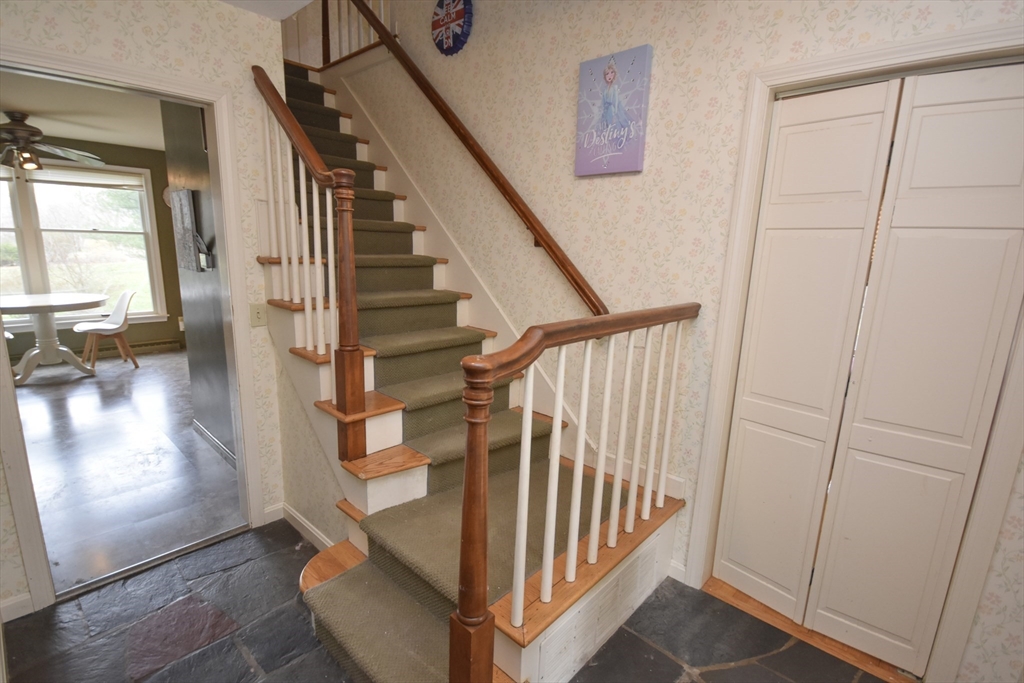 151 Rolling Ridge Road Amherst, MA 01002 - Photo 16 of 38 Gallery Image 16