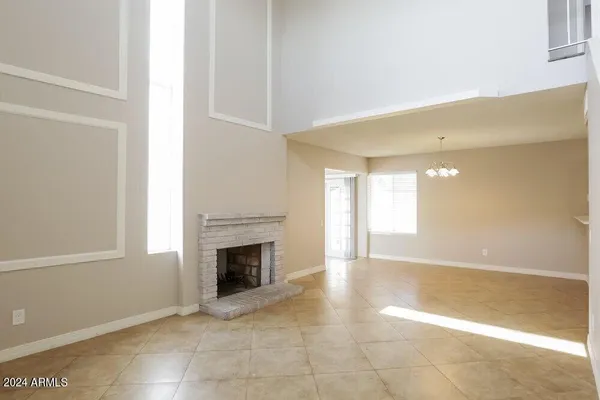 $2,235 | 7030 South 42nd Street, Phoenix, AZ 85042