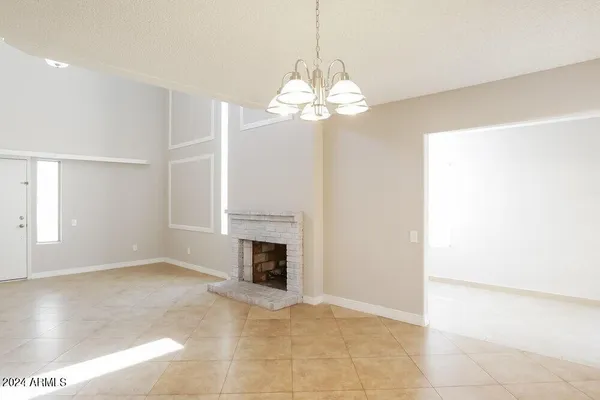 $2,235 | 7030 South 42nd Street, Phoenix, AZ 85042