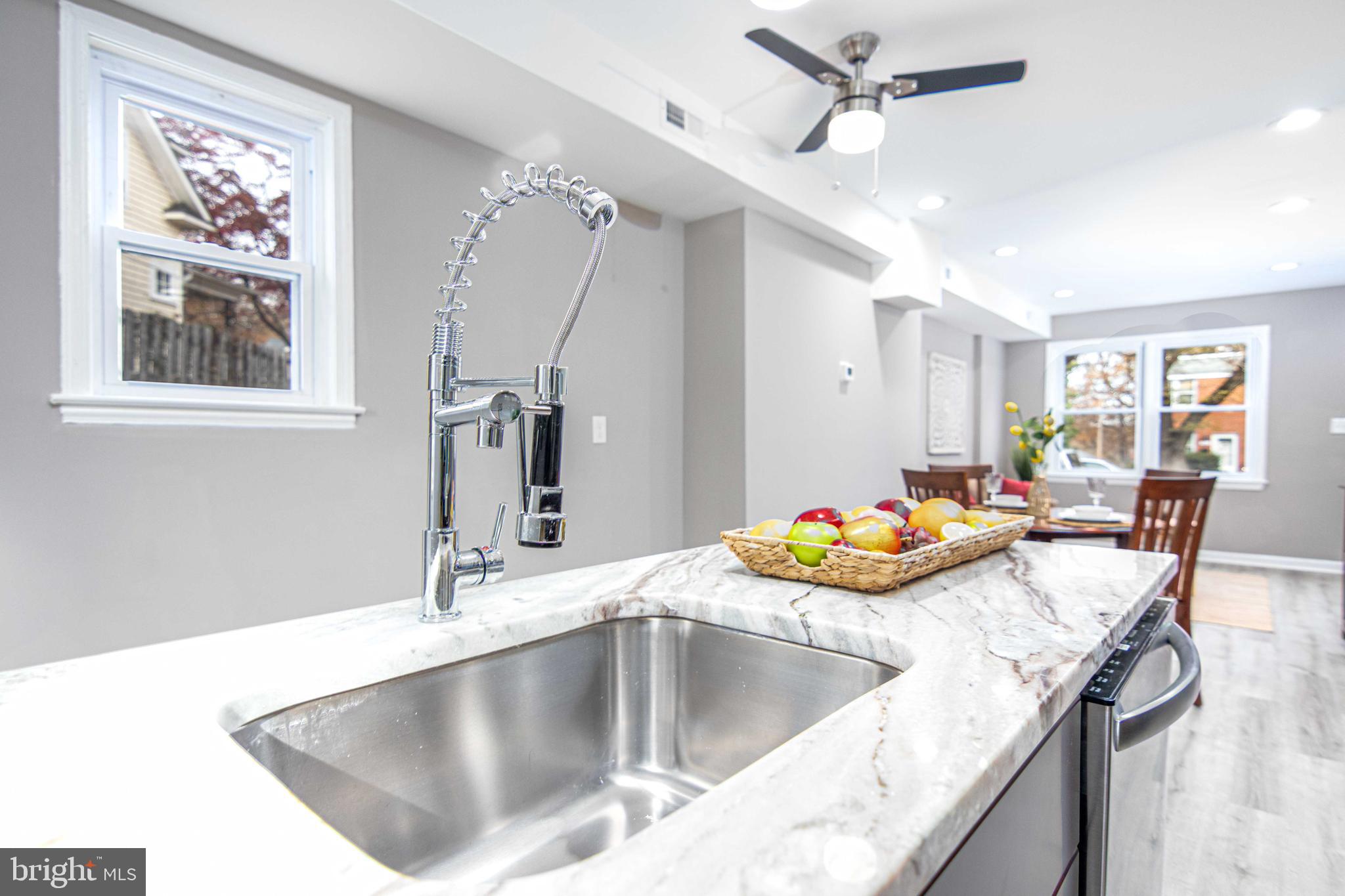 701 St Dunstans Road Baltimore, MD 21212 - Photo 21 of 41