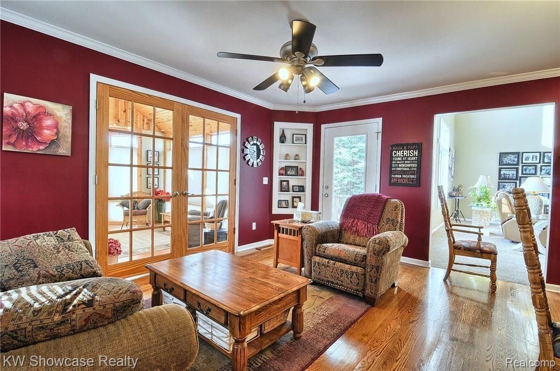 44969 West 11 Mile Road Novi, MI 48375 - Photo 4 of 18 Kitchen Hearth.jpg