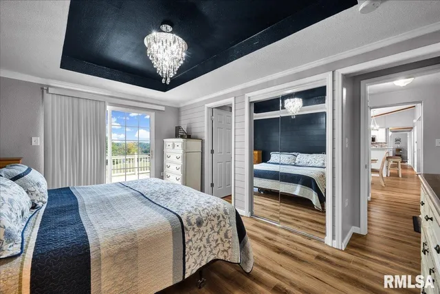 $285,000 | 1065 Lakeview Road South, Dahinda, IL 61428