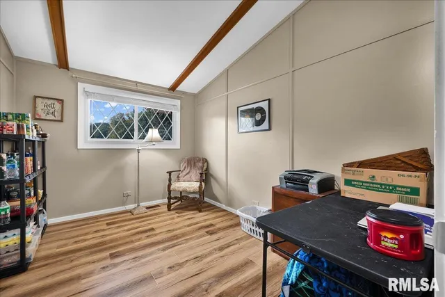 $285,000 | 1065 Lakeview Road South, Dahinda, IL 61428