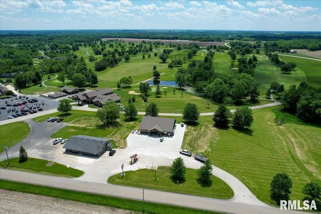 $285,000 | 1065 Lakeview Road South, Dahinda, IL 61428