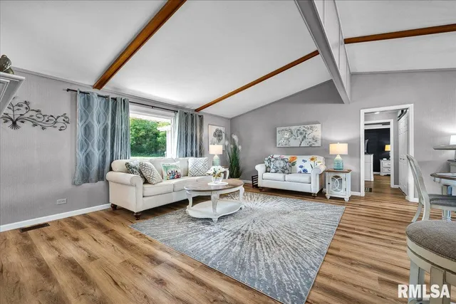 $285,000 | 1065 Lakeview Road South, Dahinda, IL 61428