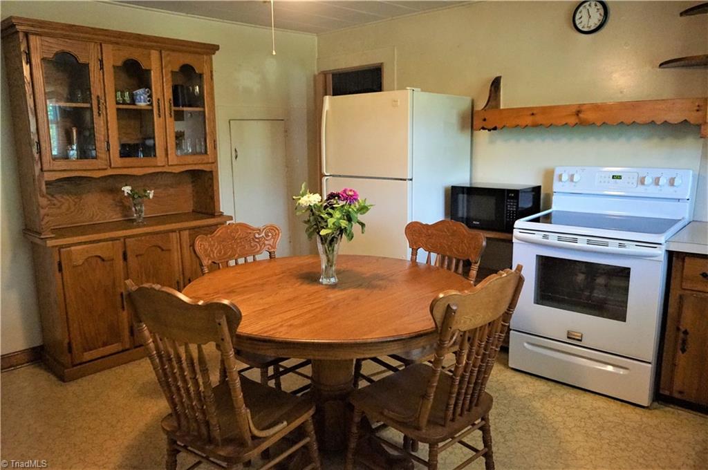 7742 Walnut Cove Road Walnut Cove, NC 27052 - Photo 8 of 30 Gallery Image 8