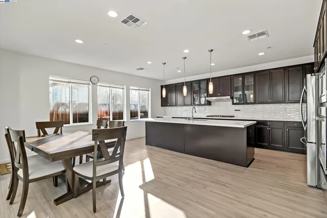 $4,400 | 717 Delaney Parkway, Oakley, CA 94561