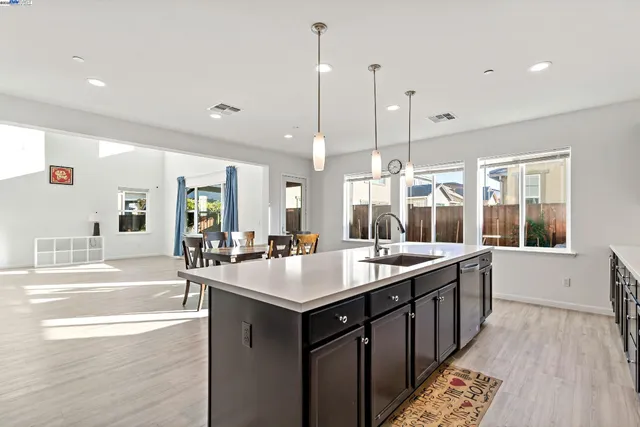 $4,400 | 717 Delaney Parkway, Oakley, CA 94561