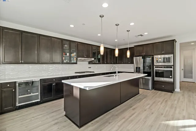 $4,400 | 717 Delaney Parkway, Oakley, CA 94561