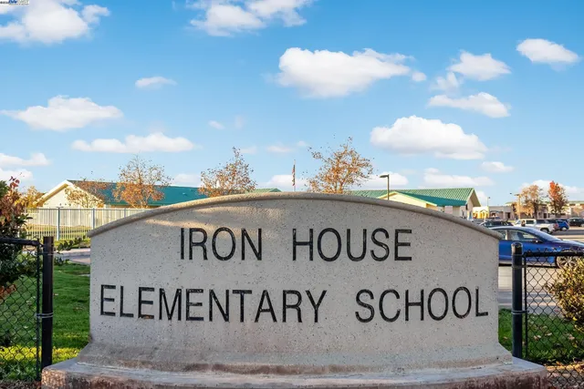 $4,400 | 717 Delaney Parkway, Oakley, CA 94561