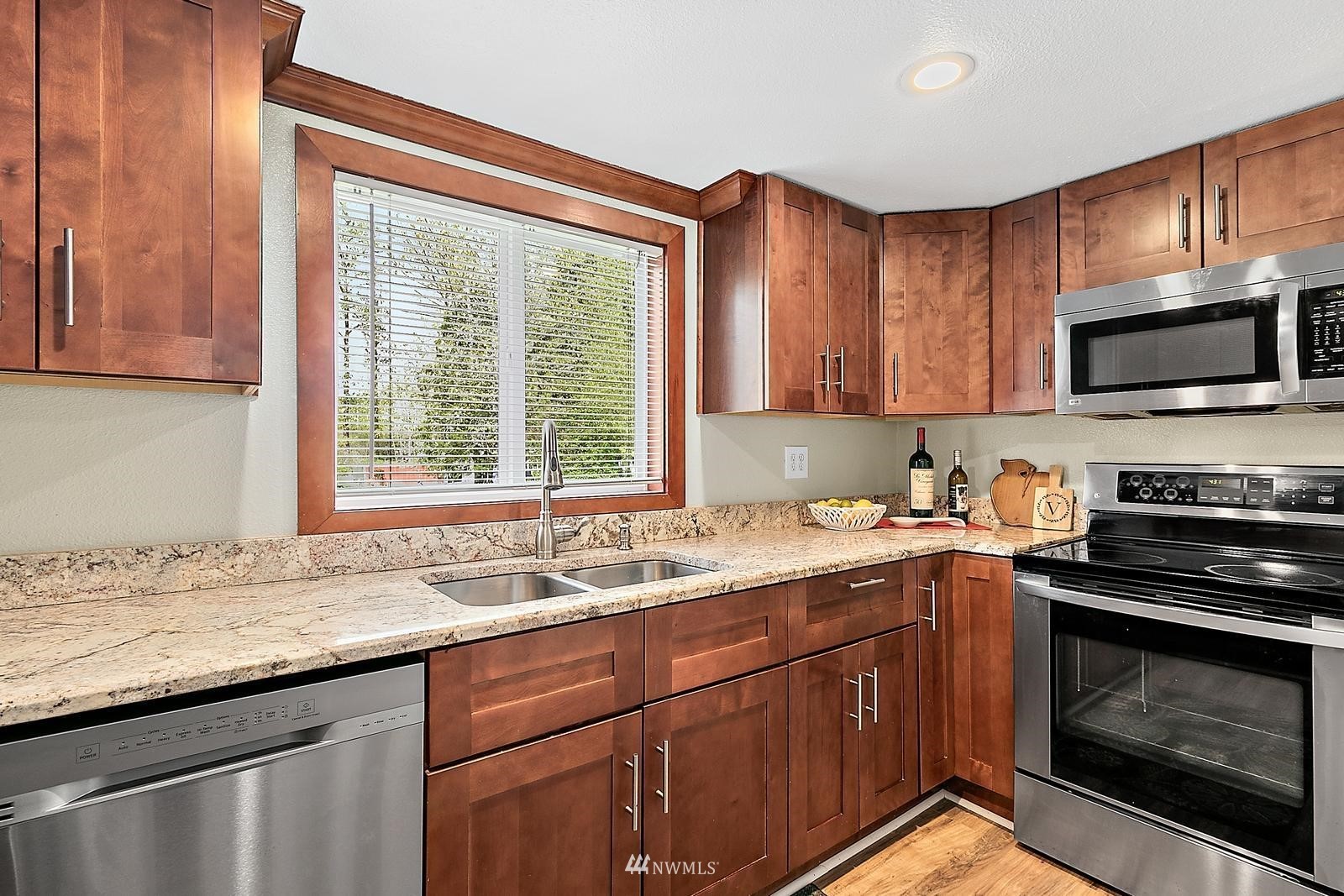 22201 Southeast Bain Road Renton, WA 98058 - Photo 20 of 40 Gallery Image 20