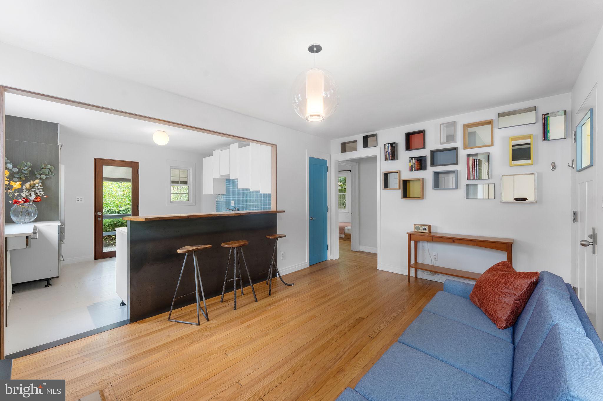 5807 Taylor Road Riverdale, MD 20737 - Photo 11 of 66 Breakfast bar