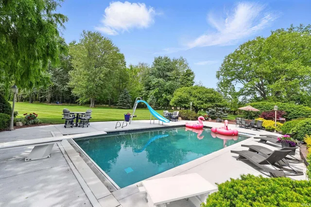 $1,590,000 | 2341 South Paxton Drive, Warsaw, IN 46580