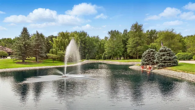 $1,590,000 | 2341 South Paxton Drive, Warsaw, IN 46580